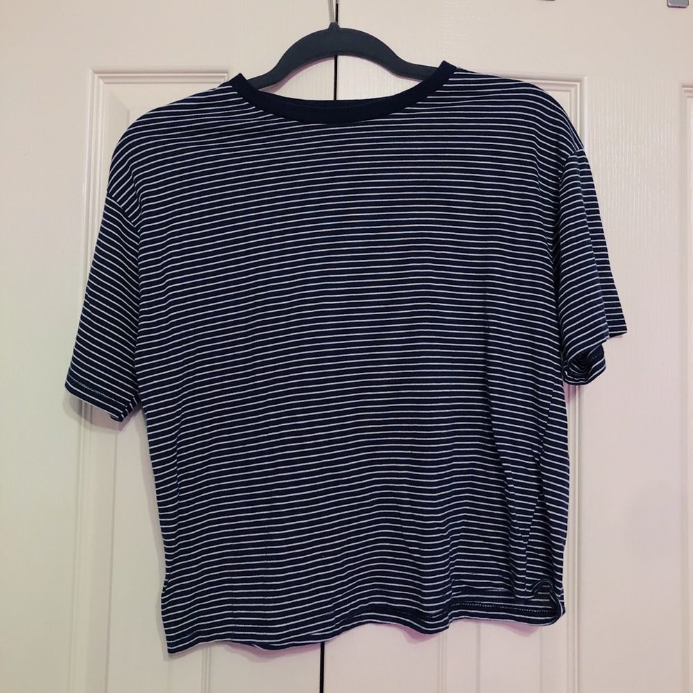 Brandy Melville tshirt